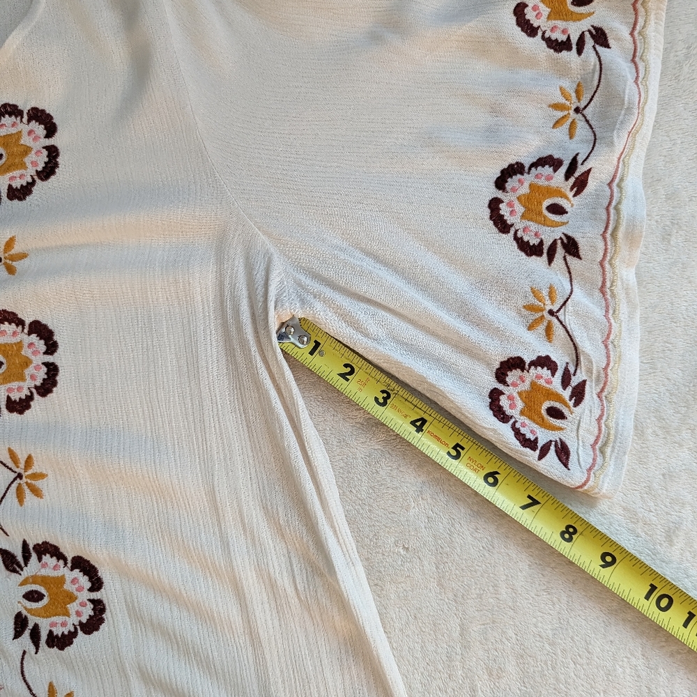 Francesca's Collections- Blue Rain Women's Ivory and Orange Boho Blouse,… - Picture 4 of 8